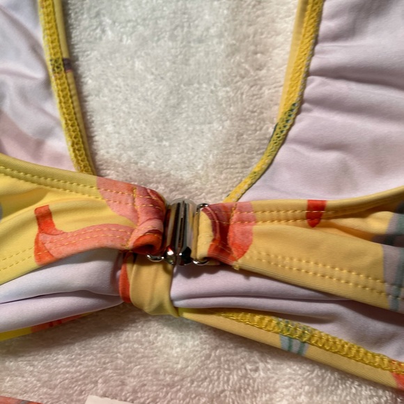 BEACHSISSI XL FLOWERED BATHING SUIT NWT - Picture 11 of 13